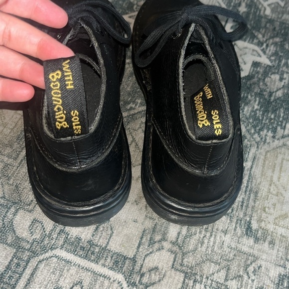 Dr. Martens men’s Black SUSSEX BEAR TRACK SLIP RESISTANT CHUKKA BOOTS size 7.5 main image 5